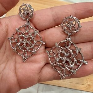 Kendra Scott Silver statement  Drop Earrings- new!